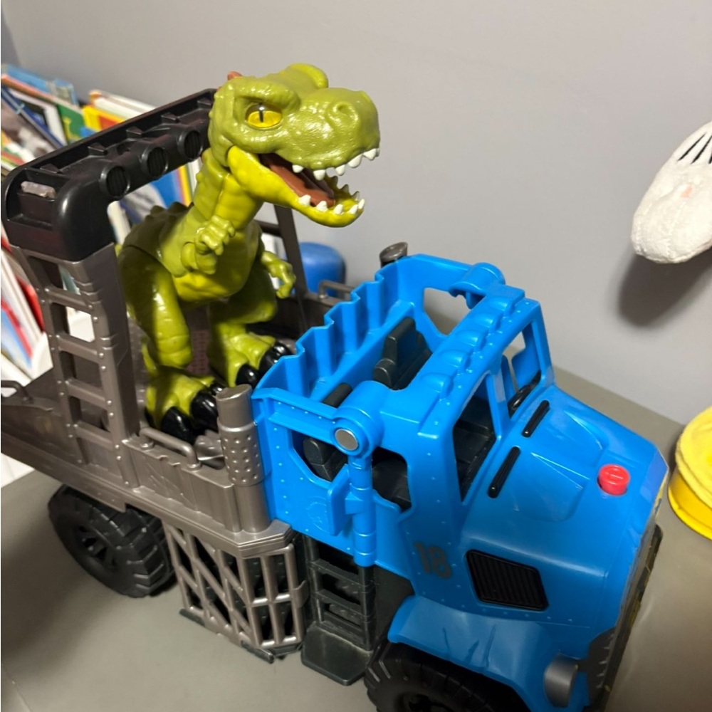 Dinosaur truck